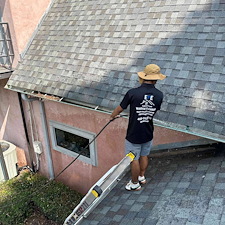 Top-Quality-Commercial-Gutter-Cleaning-in-Southlake-Texas 2