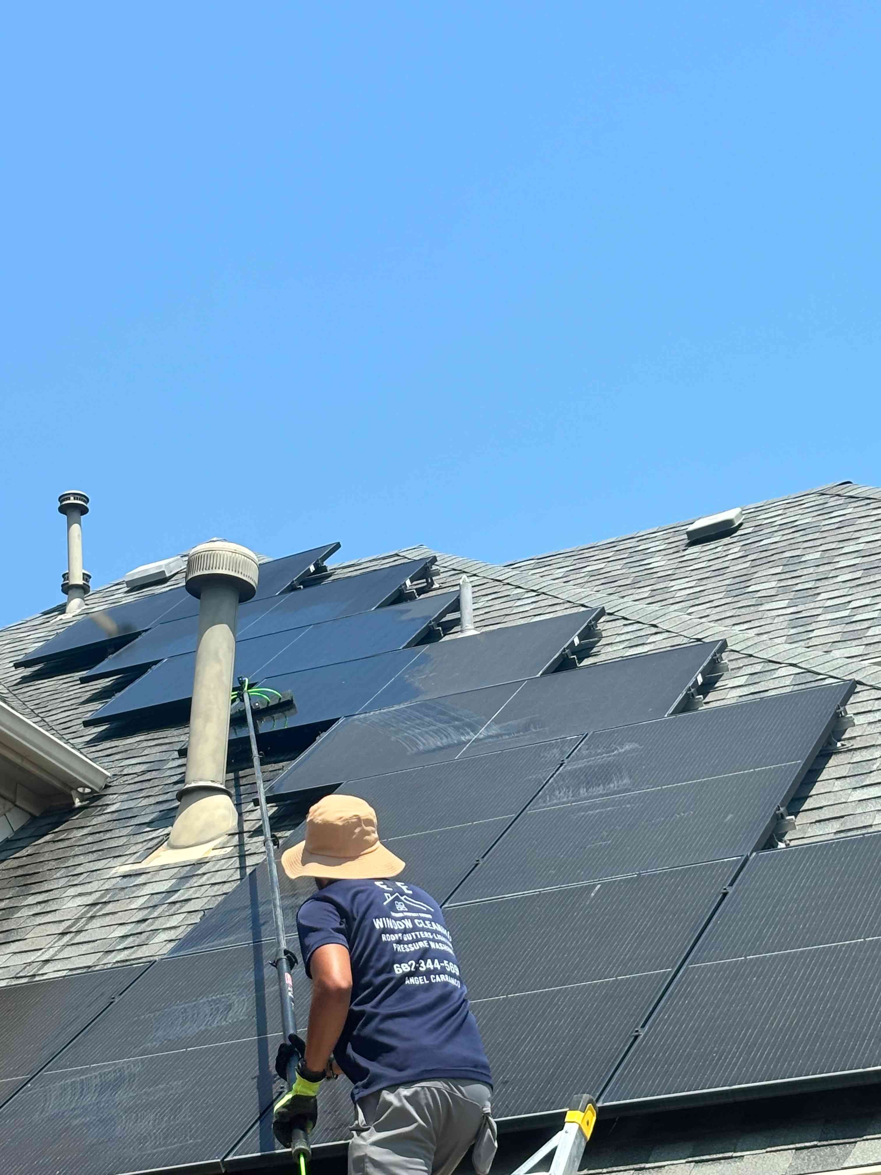 Top Quality Solar Panel Cleaning Performed in University Park, Texas