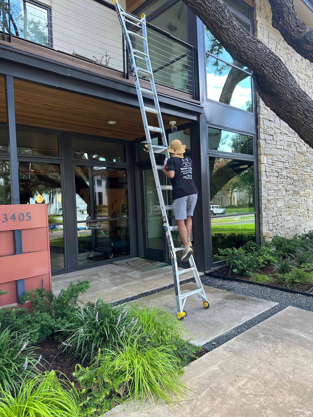 Top Notch Window Cleaning Performed in University Park, Texas